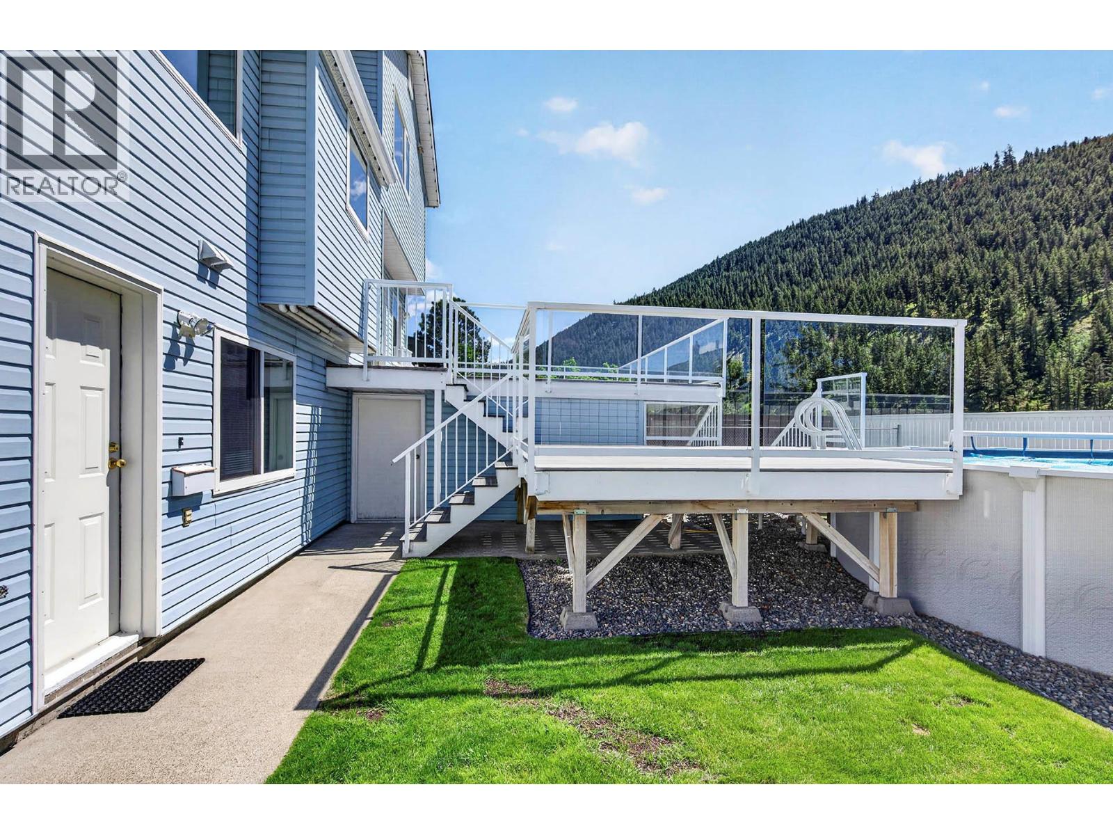2635 Nechako Drive - 53