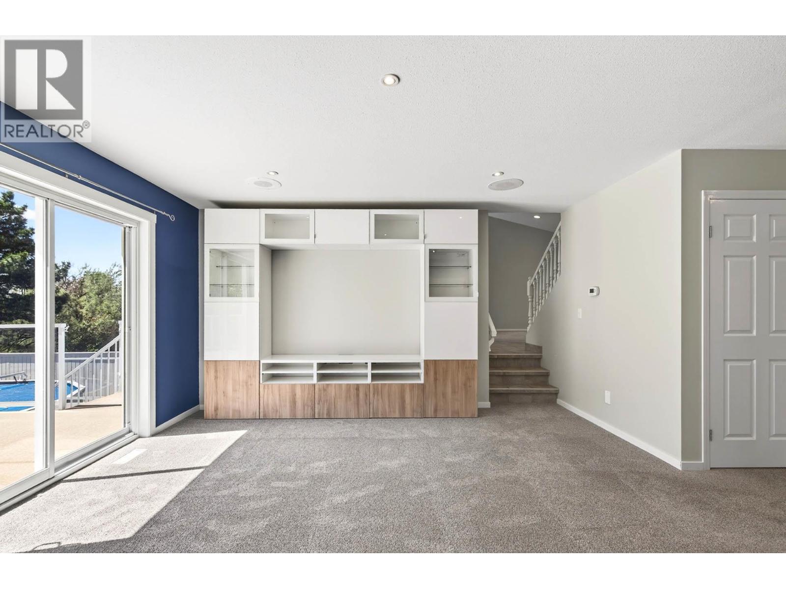 2635 Nechako Drive - 26