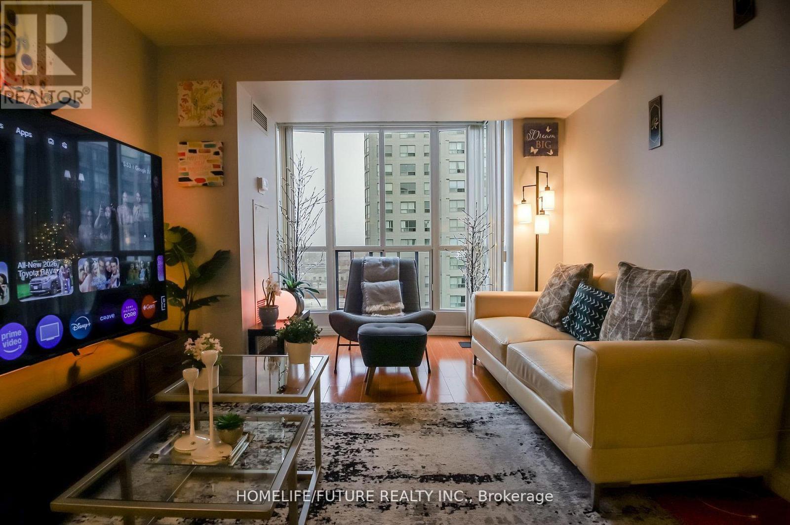 #816 2550 LAWRENCE AVENUE E - 10