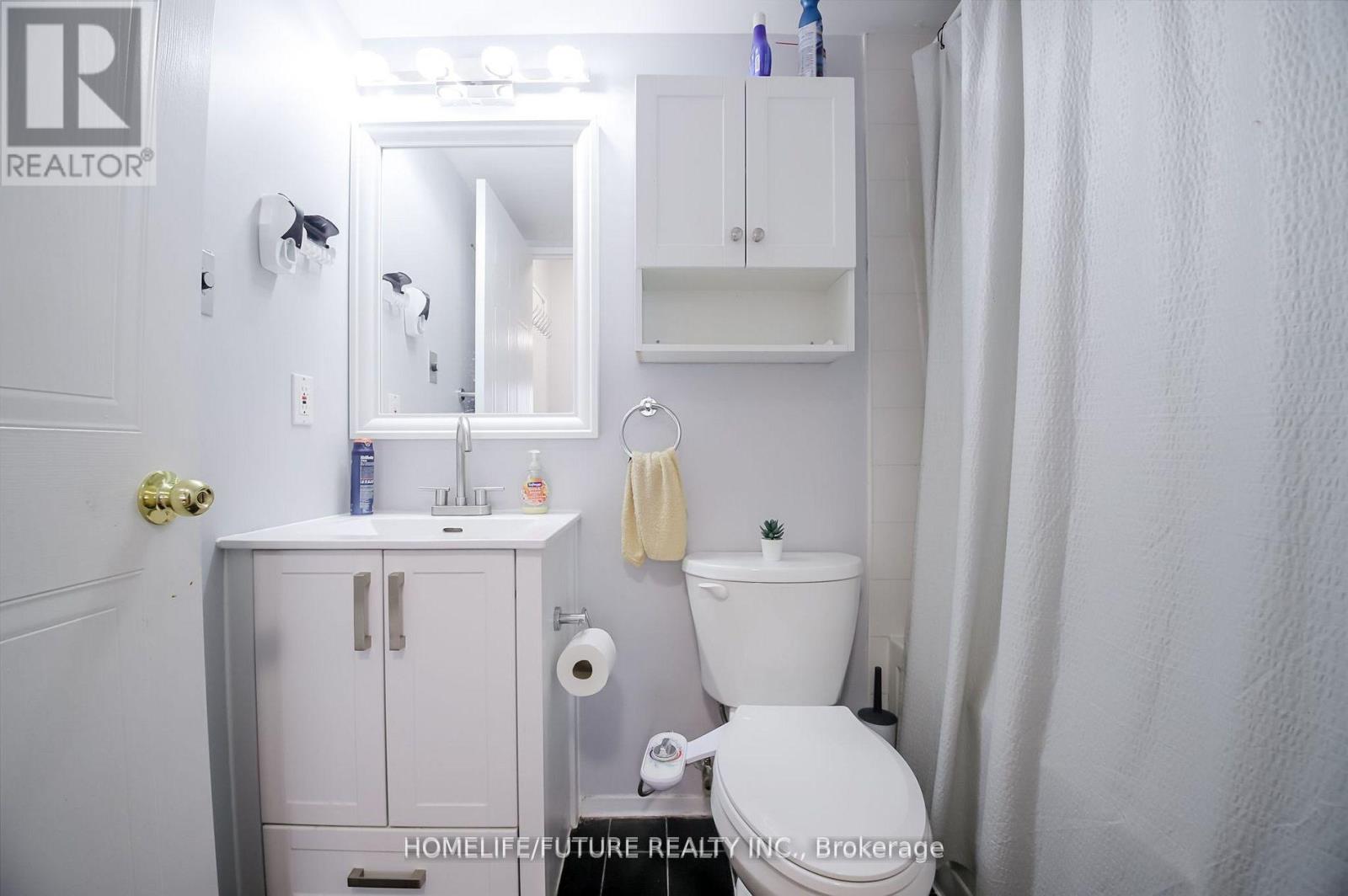 #816 2550 LAWRENCE AVENUE E - 21