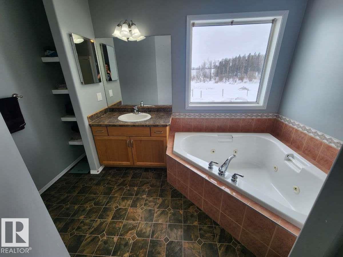 10315 TWP ROAD 612 — photo 20