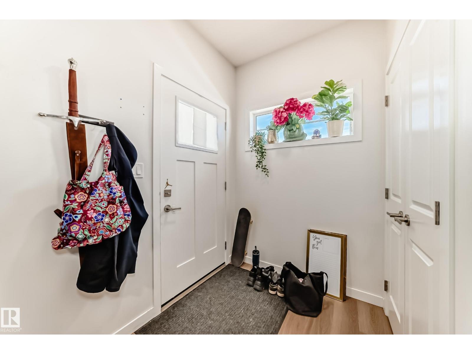 5165 Edgemont BV NW - Image 2