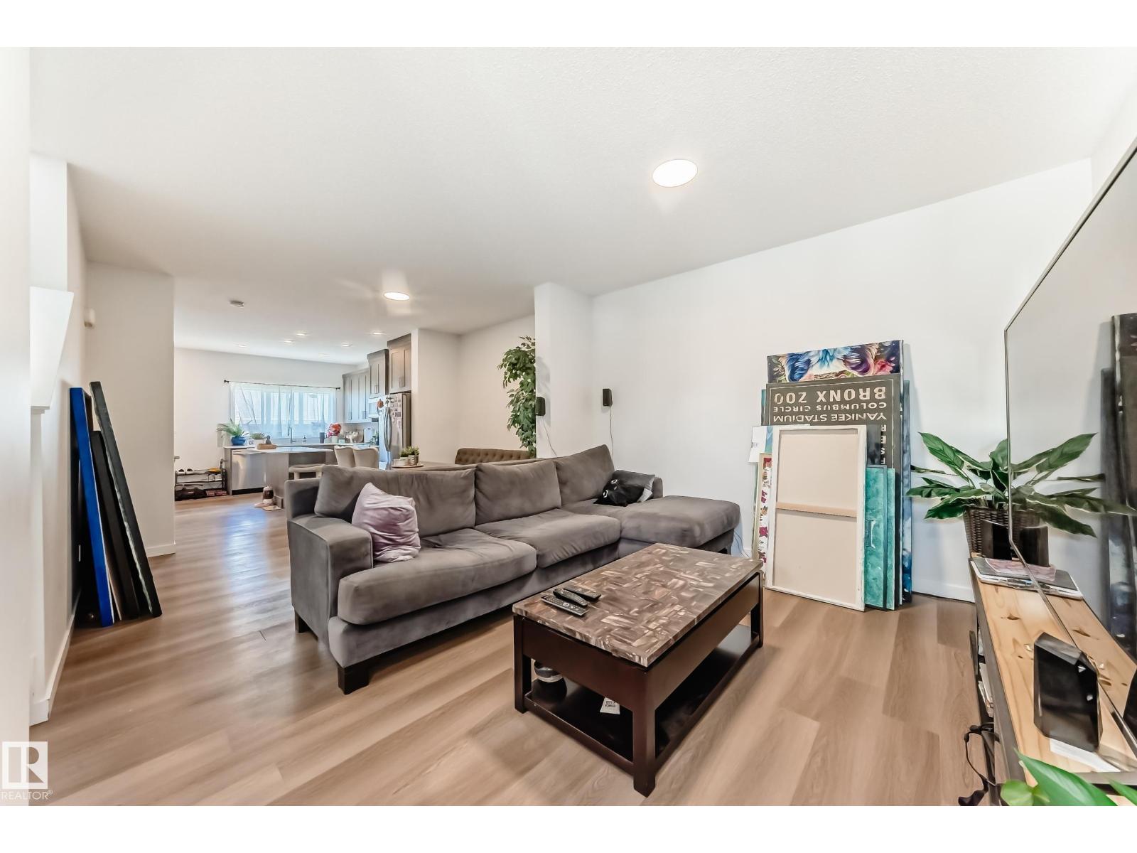 5165 Edgemont BV NW - 7
