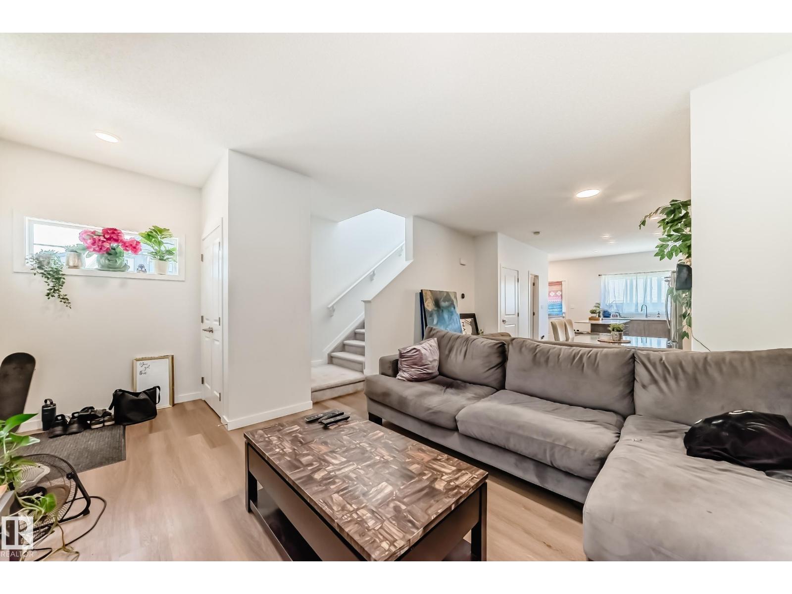 5165 Edgemont BV NW - 8