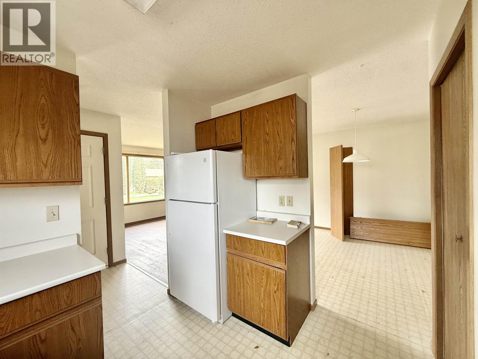 4086 FOURTH AVENUE - 5