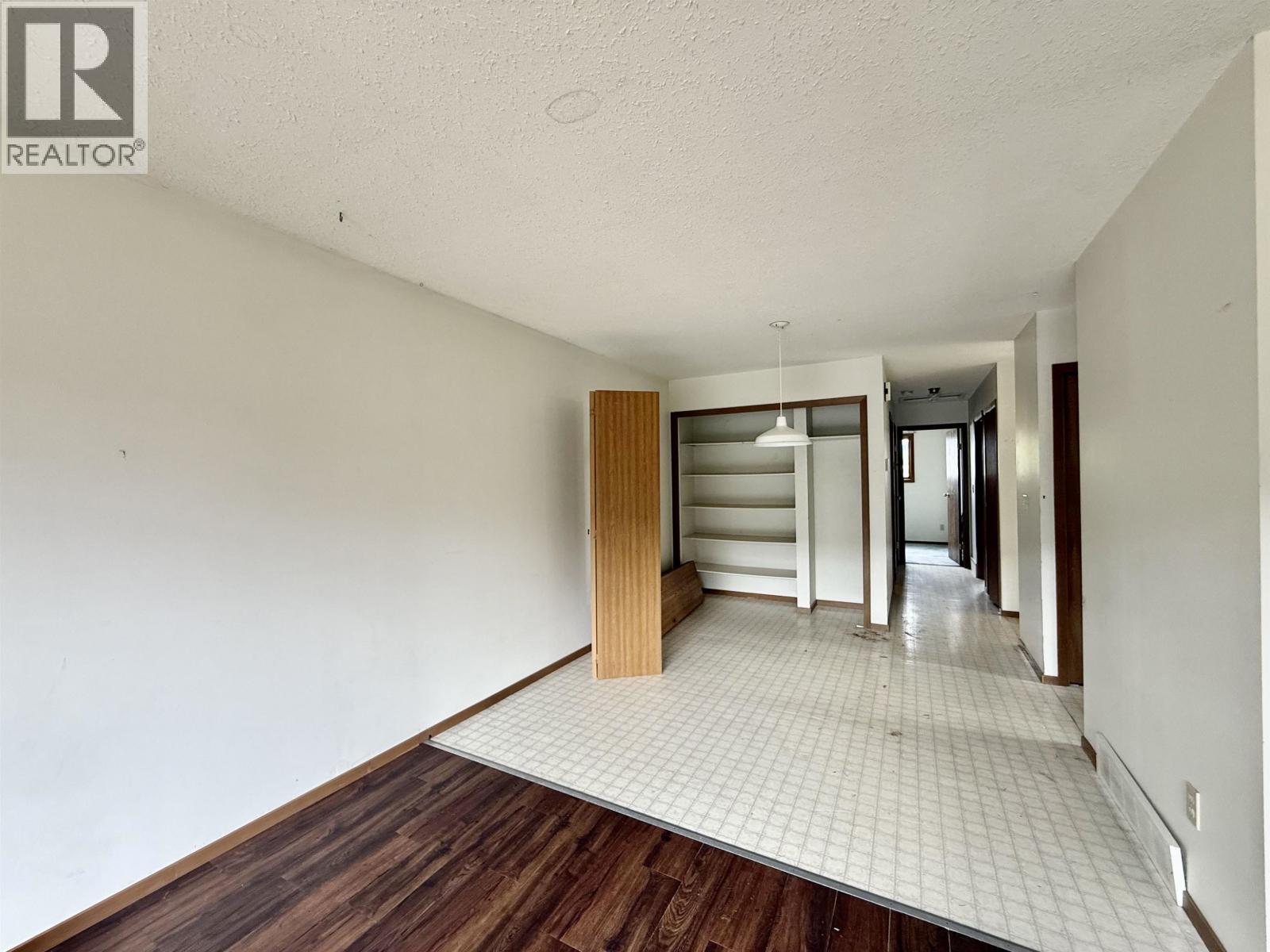 4086 FOURTH AVENUE - 7