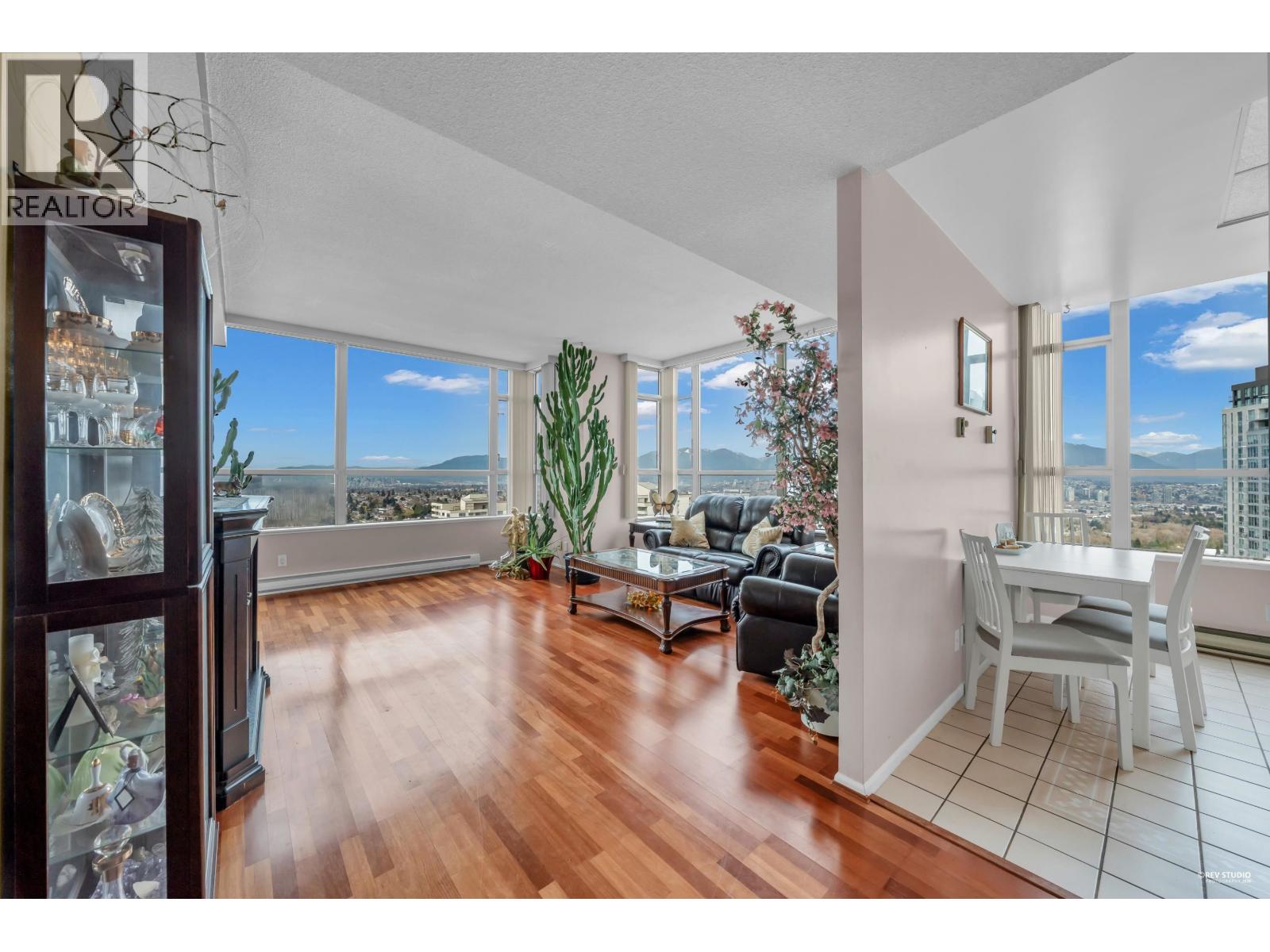 2301 5885 OLIVE AVENUE, Burnaby