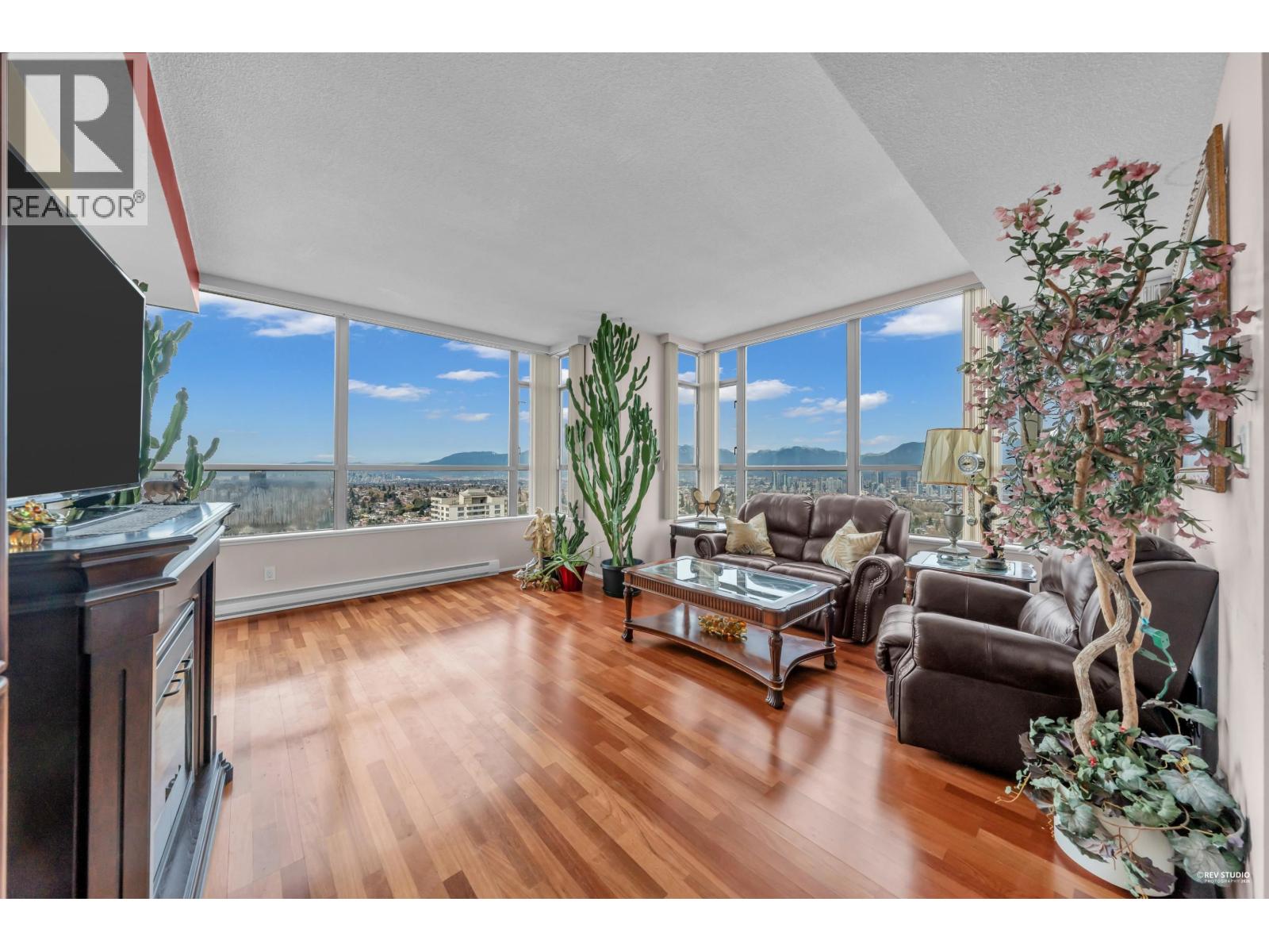 2301 5885 OLIVE AVENUE, Burnaby