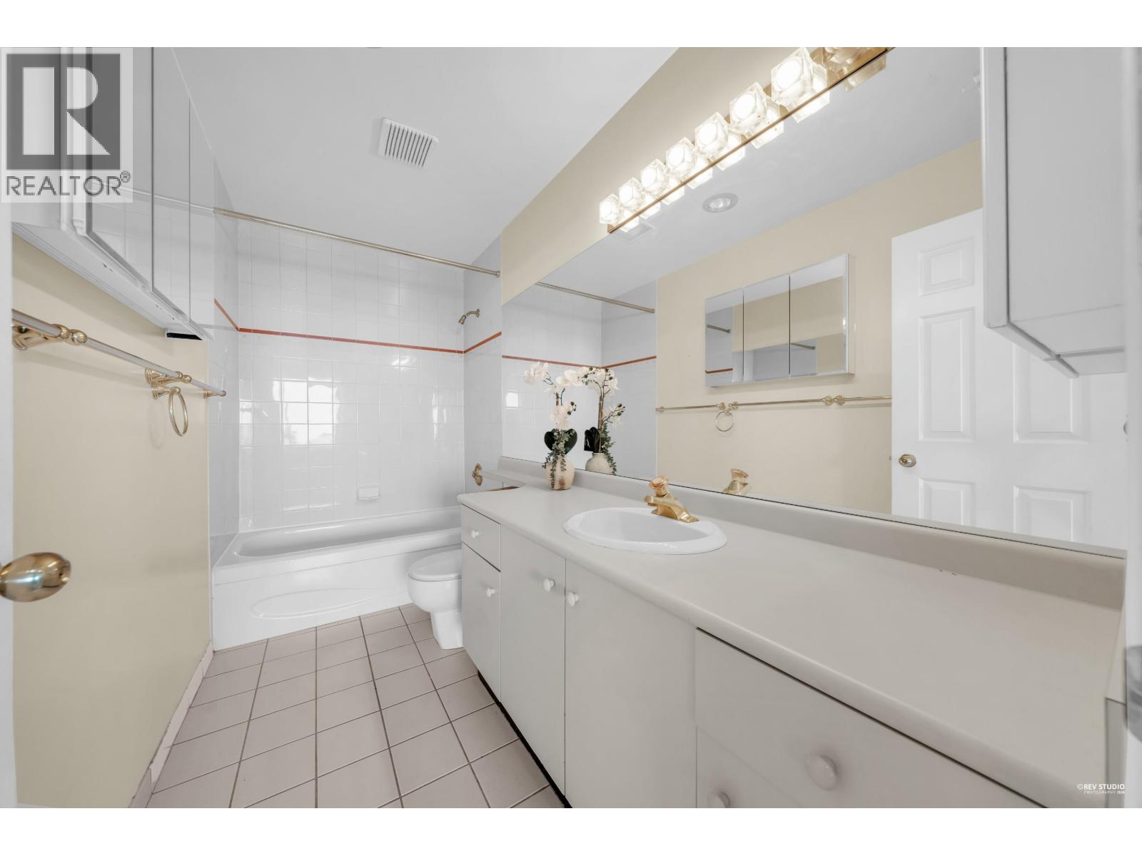 2301 5885 OLIVE AVENUE, Burnaby