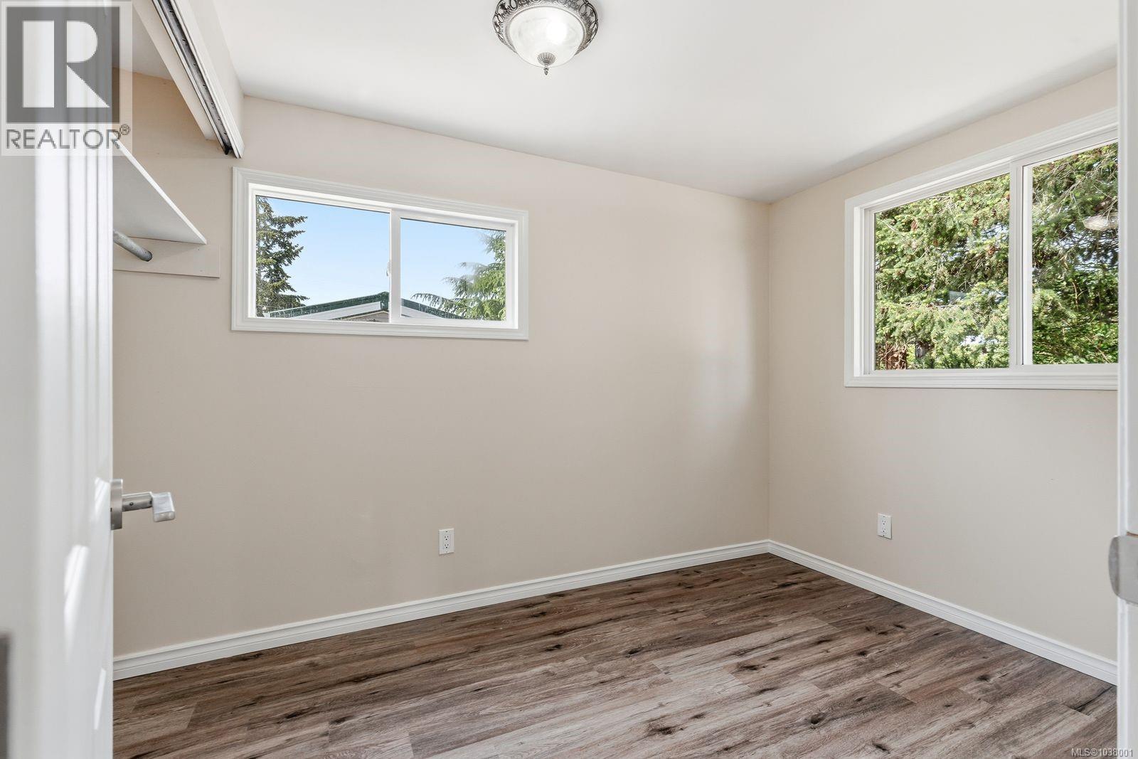 32 150 Corfield St N, Parksville