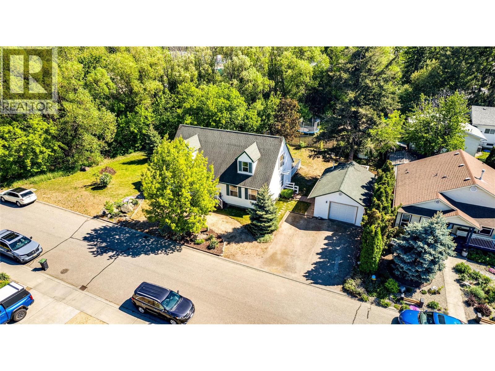 1902 50 Avenue - 64