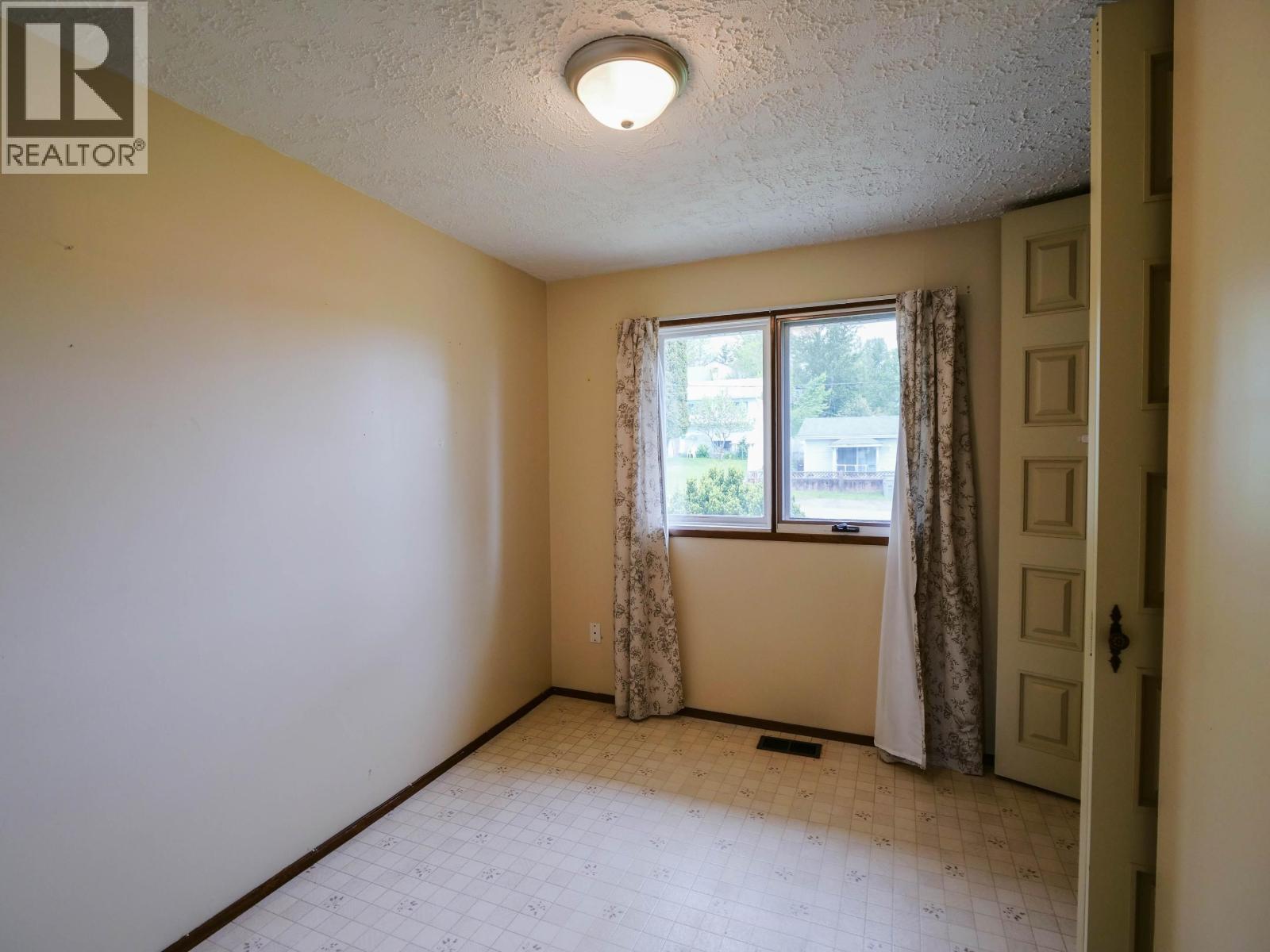 764 AVERY AVENUE - 14