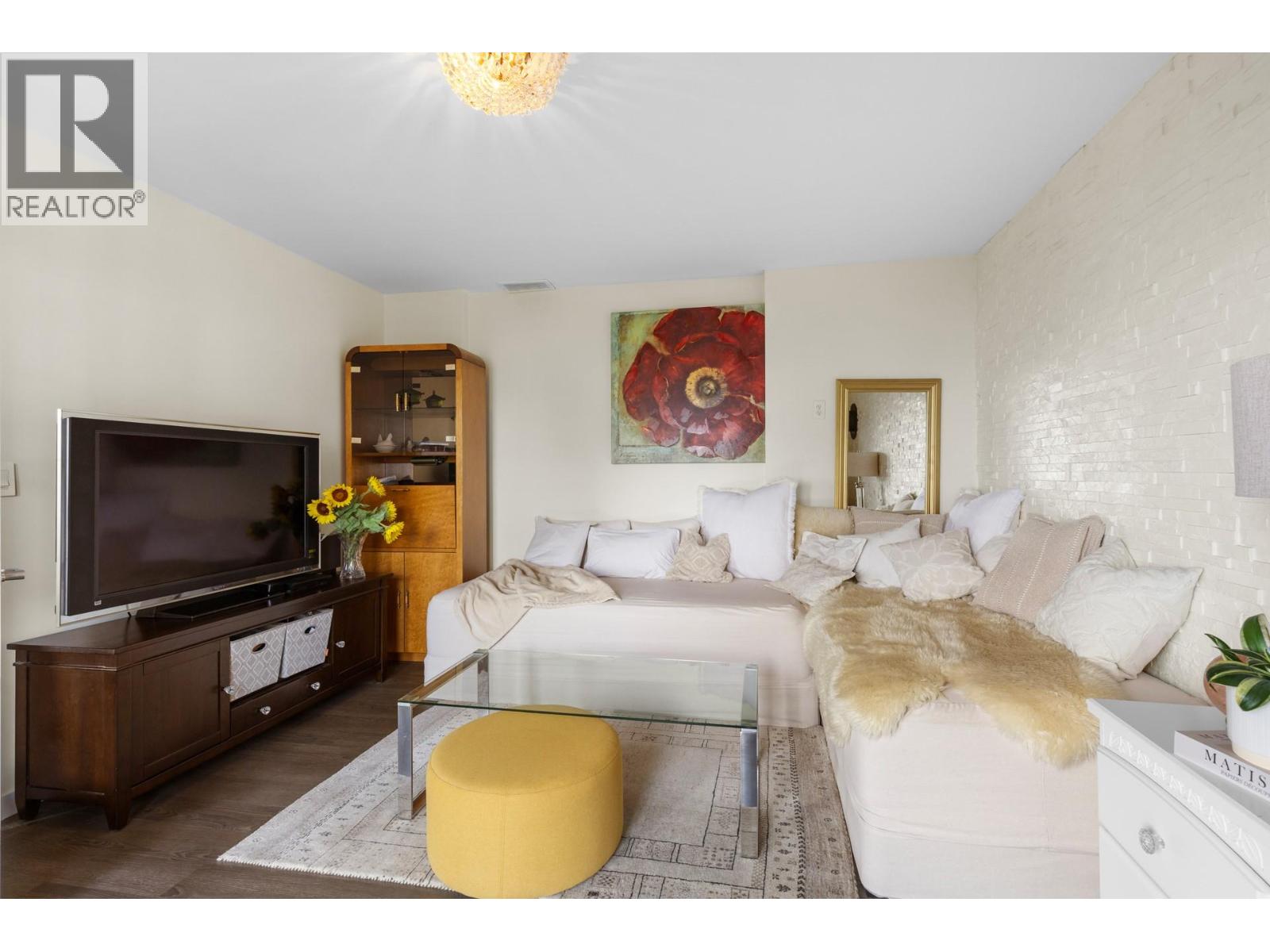 2286 CARMI Road, Penticton