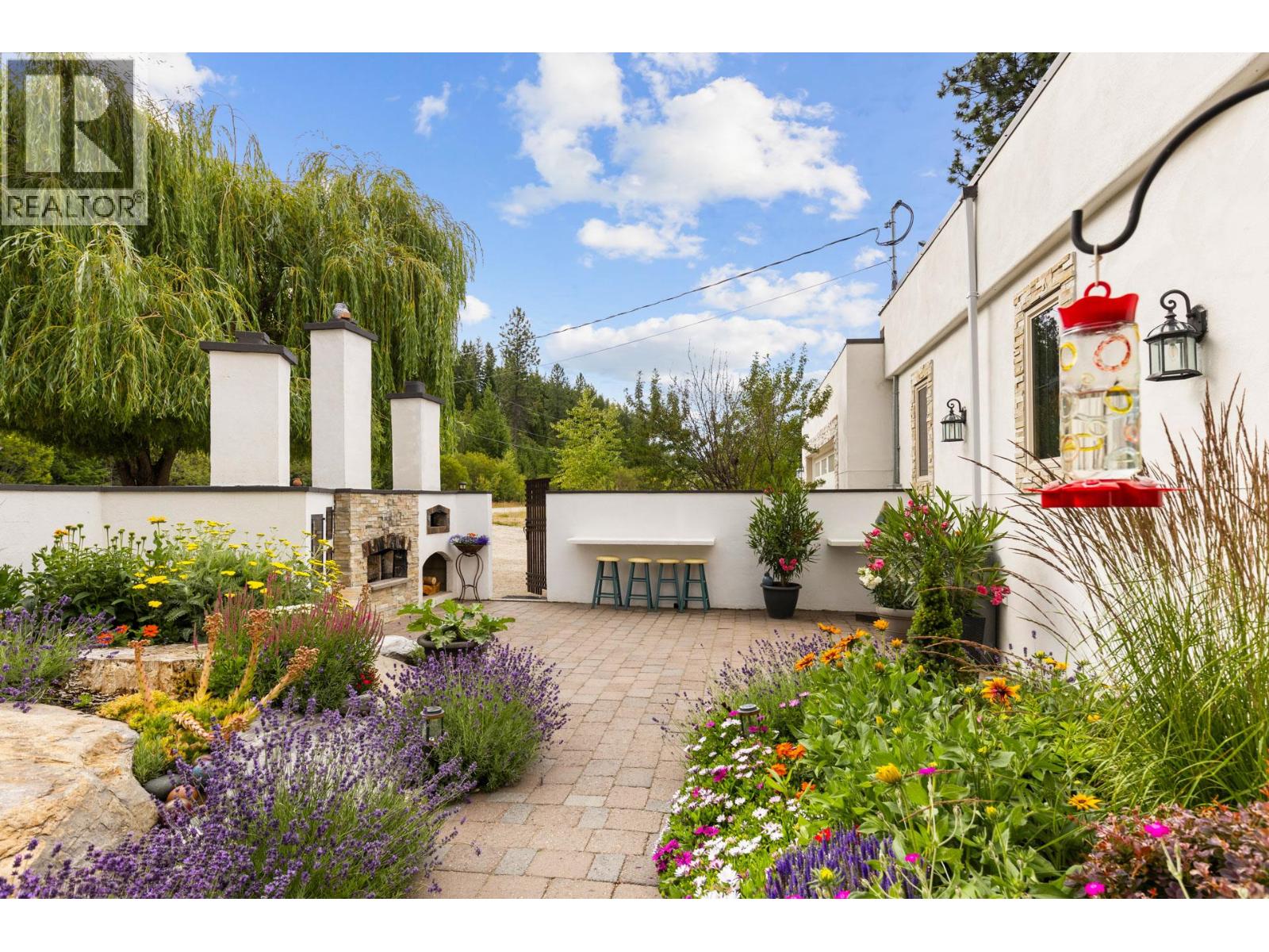 2286 CARMI Road, Penticton