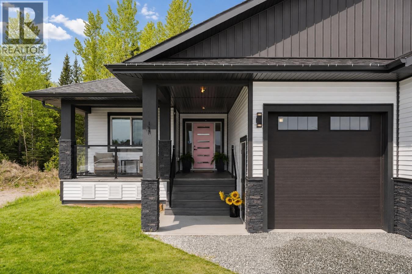 Living room of 5380 VENTA DRIVE · Prince George, BC