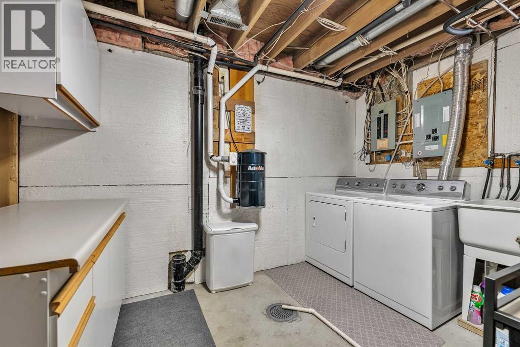 288 Deer Run Crescent SE - 33
