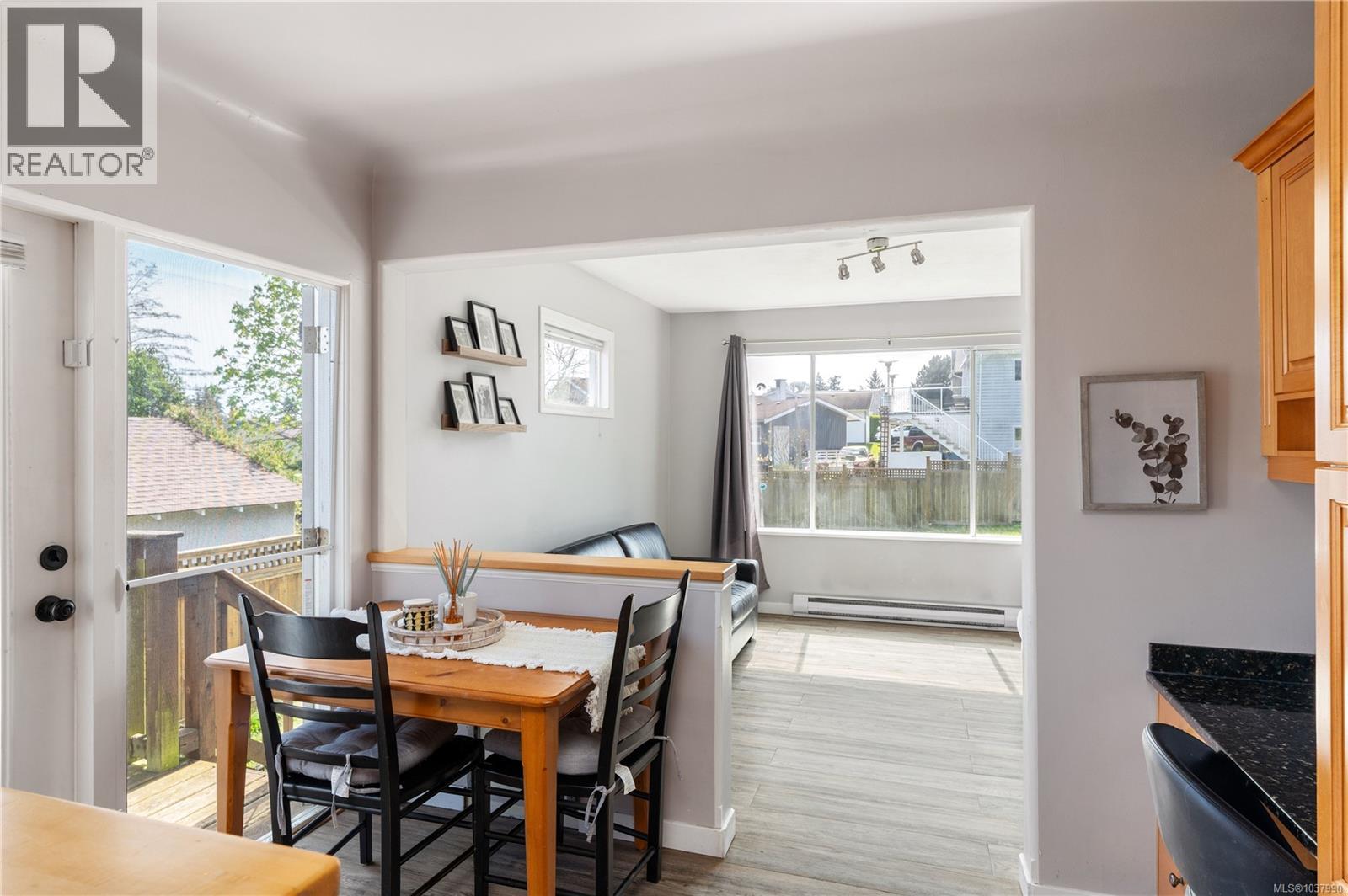 545 Tait St - 9