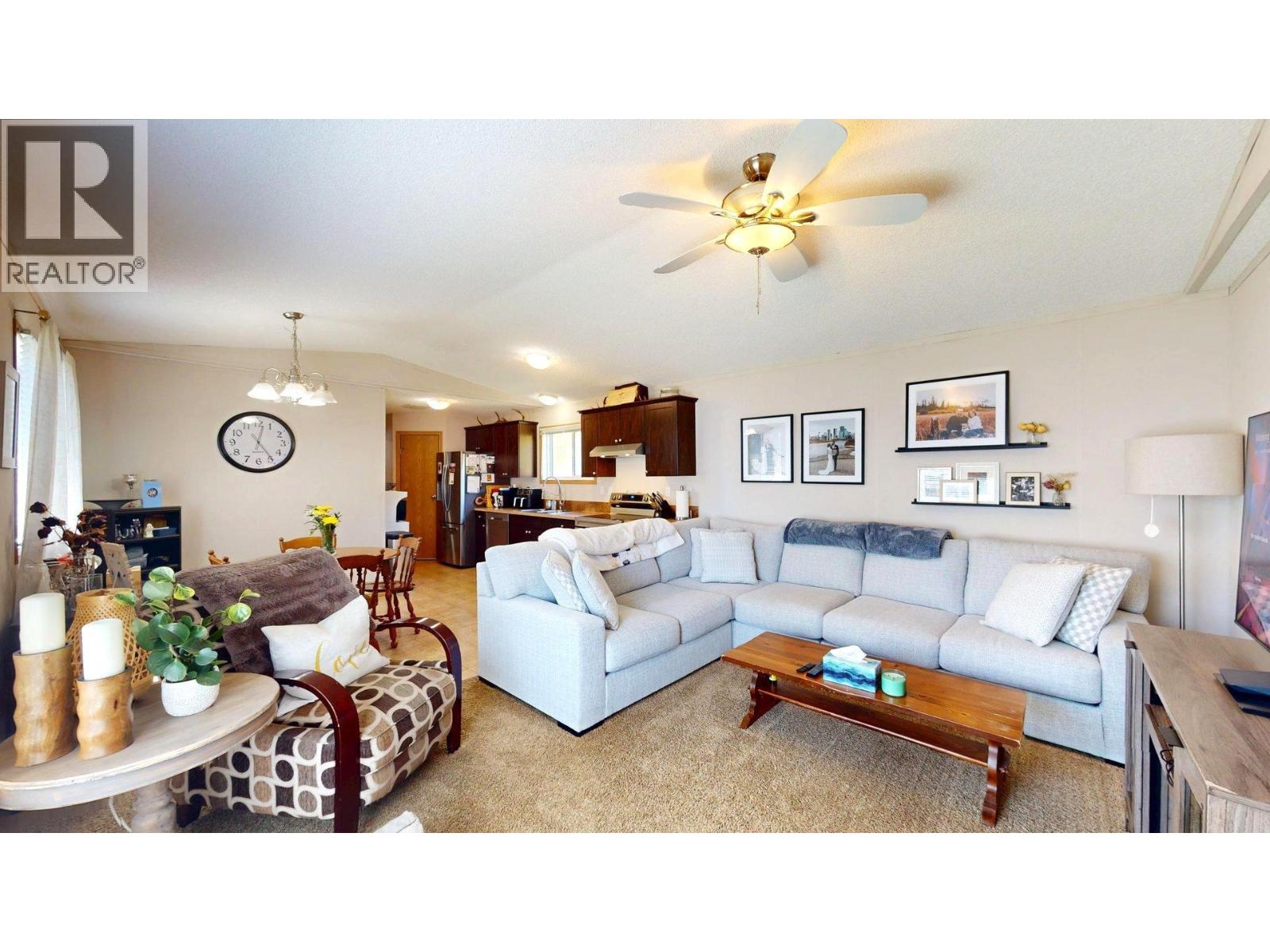 8 100 ASPEN Drive - photo 2