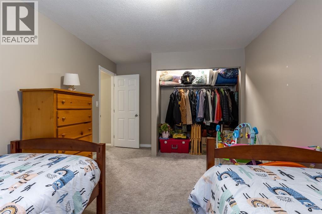 389 Kodiak Boulevard N — photo 24