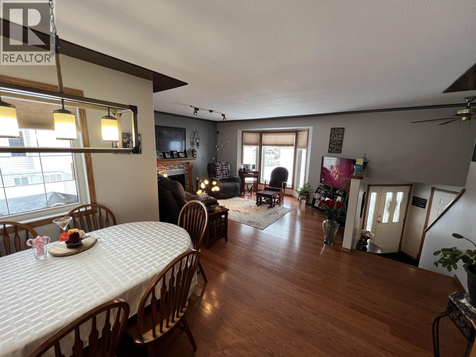 5323 MOUNTAINVIEW DRIVE - 10