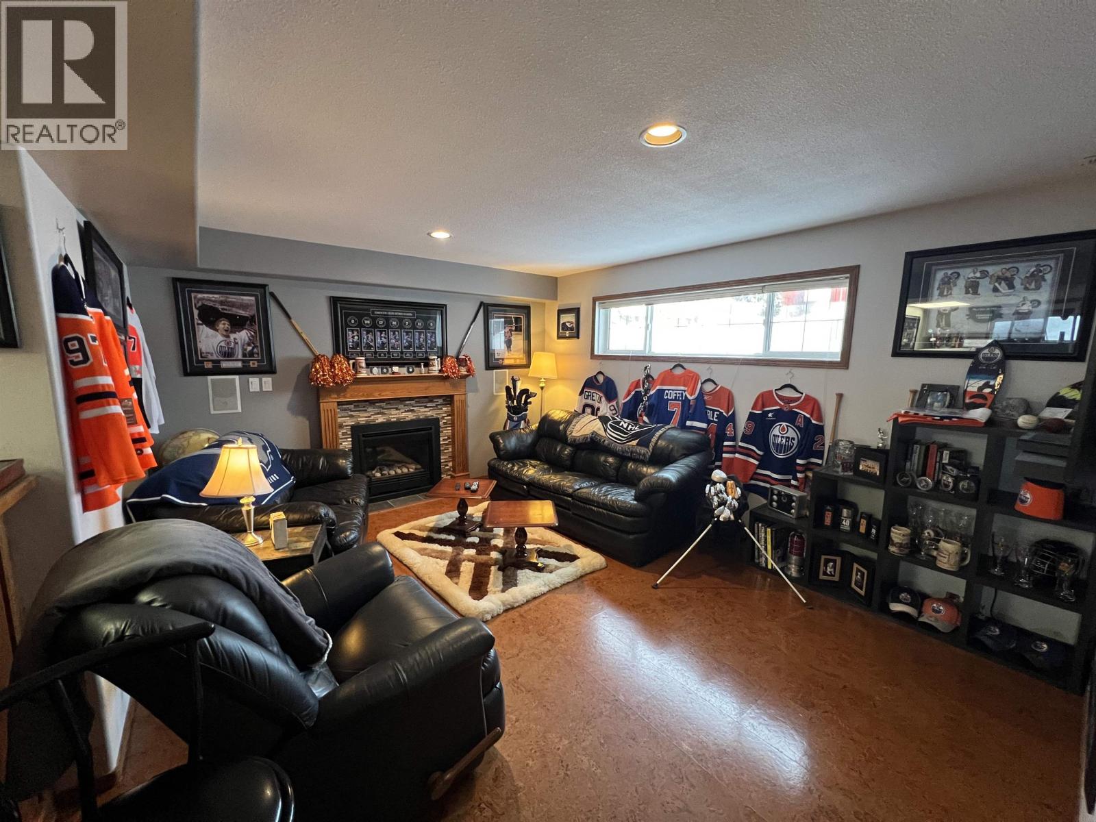 5323 MOUNTAINVIEW DRIVE - 18