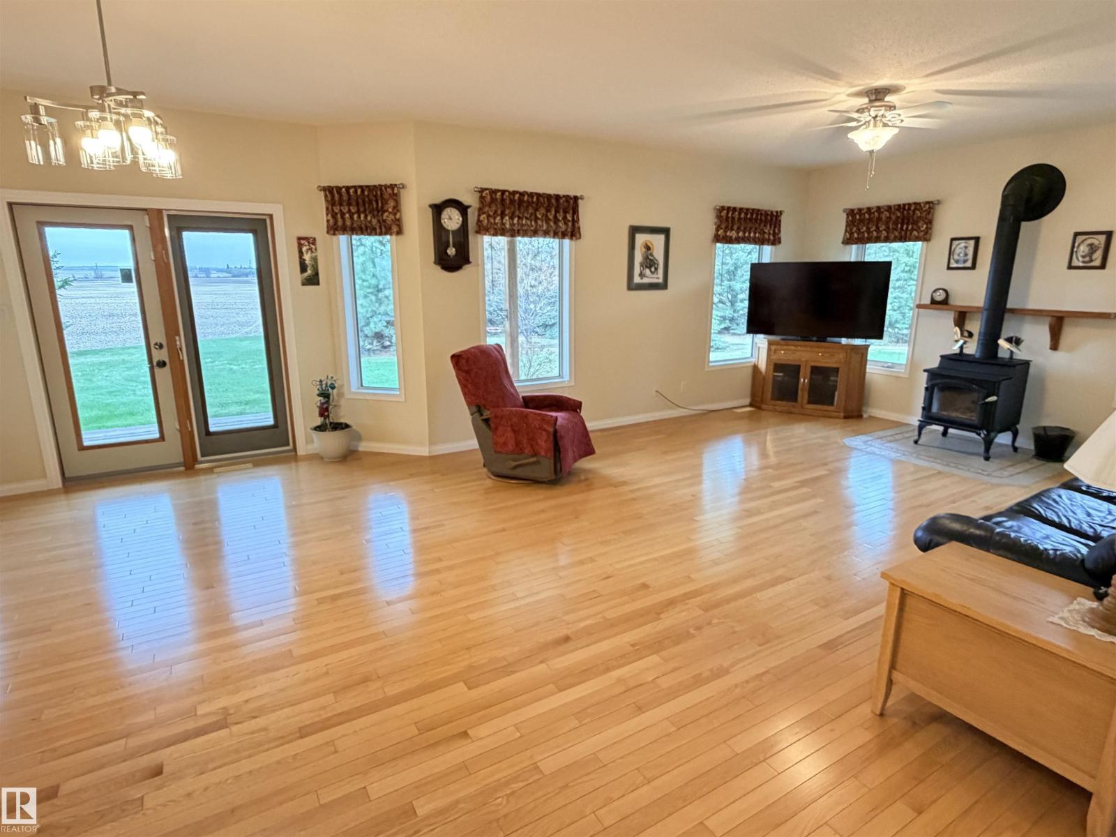 60215 RGE ROAD 13 — photo 15