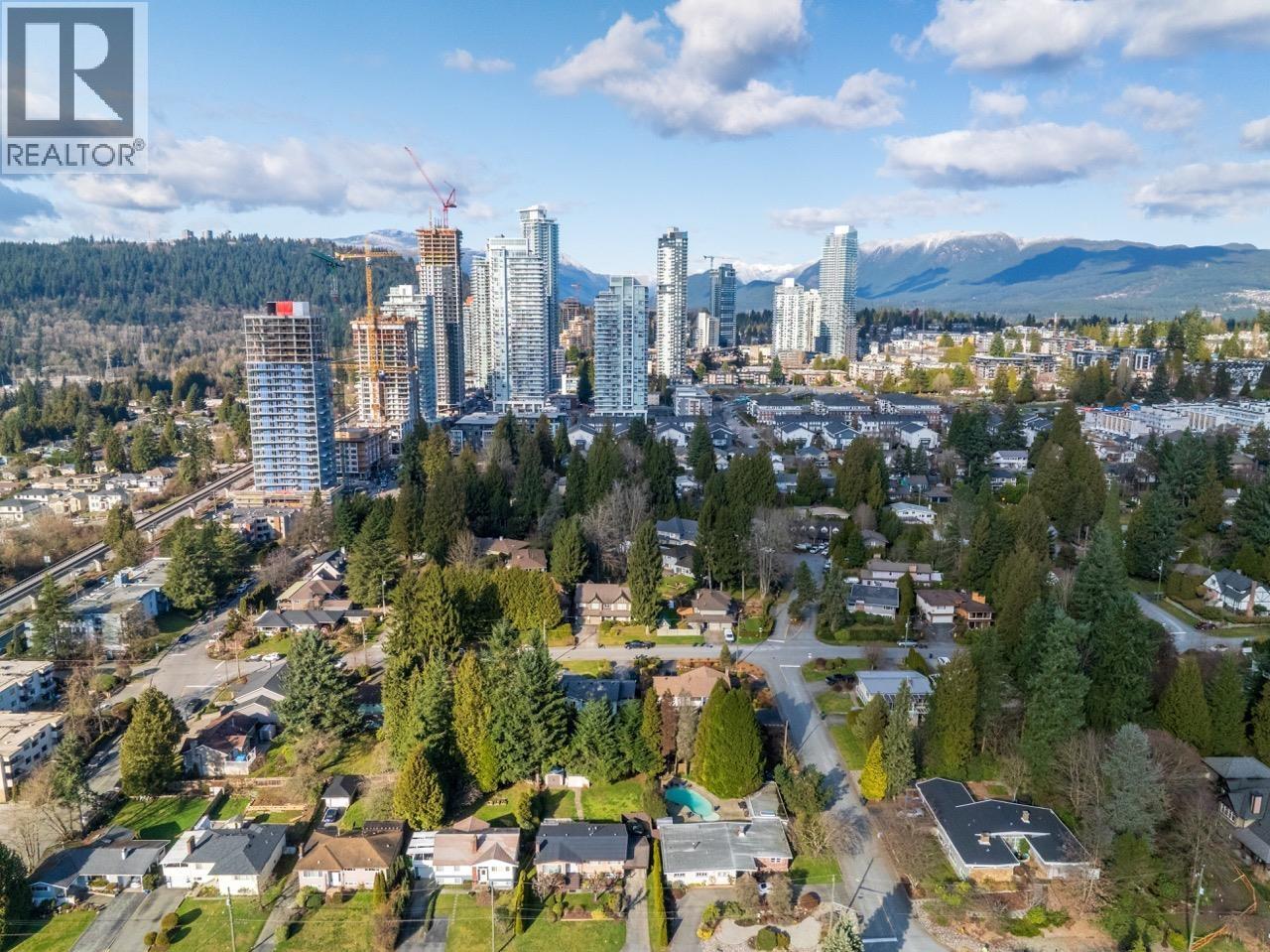529 PERTH AVENUE, Coquitlam