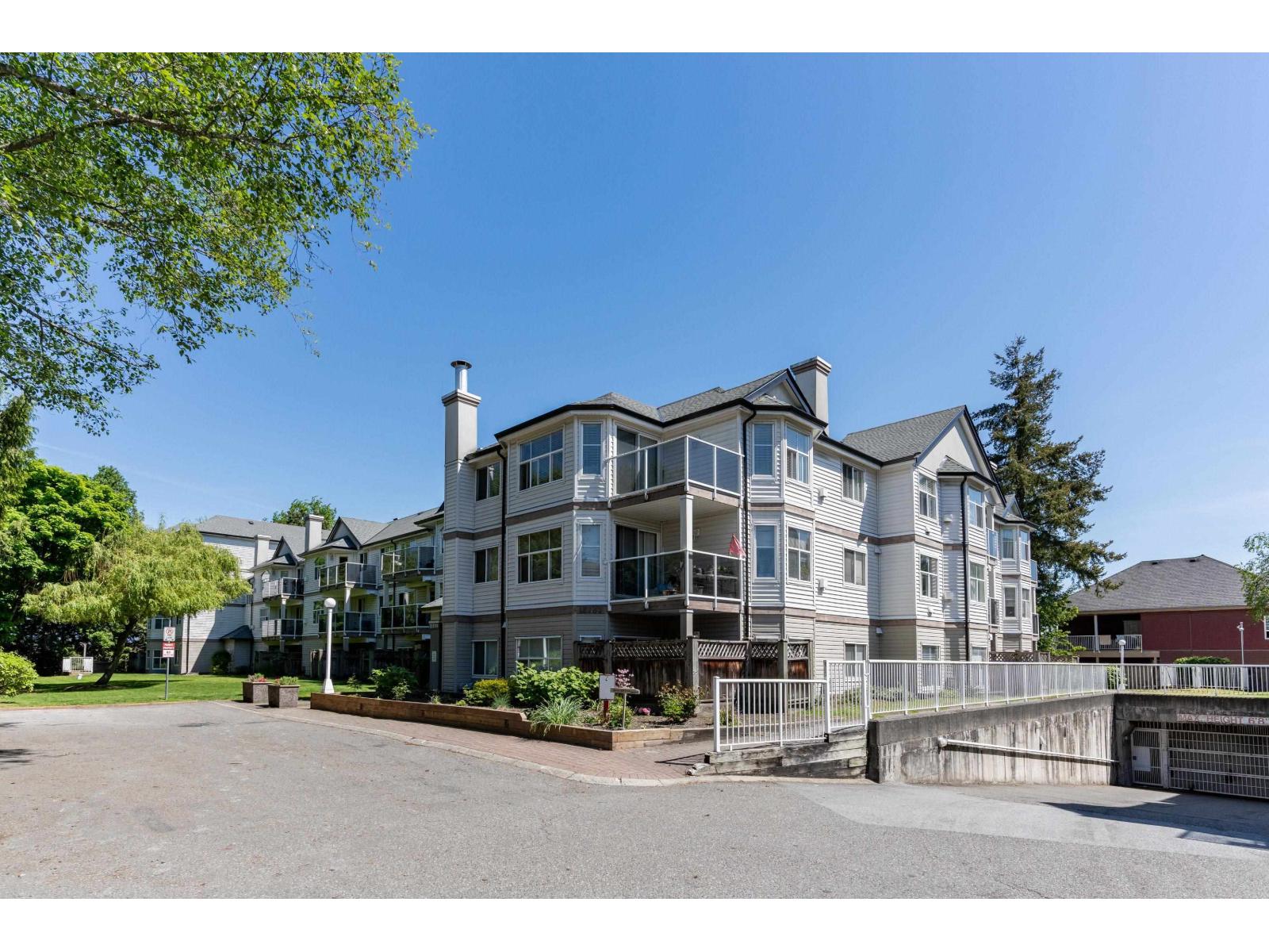 103 12739 72 AVENUE, Surrey