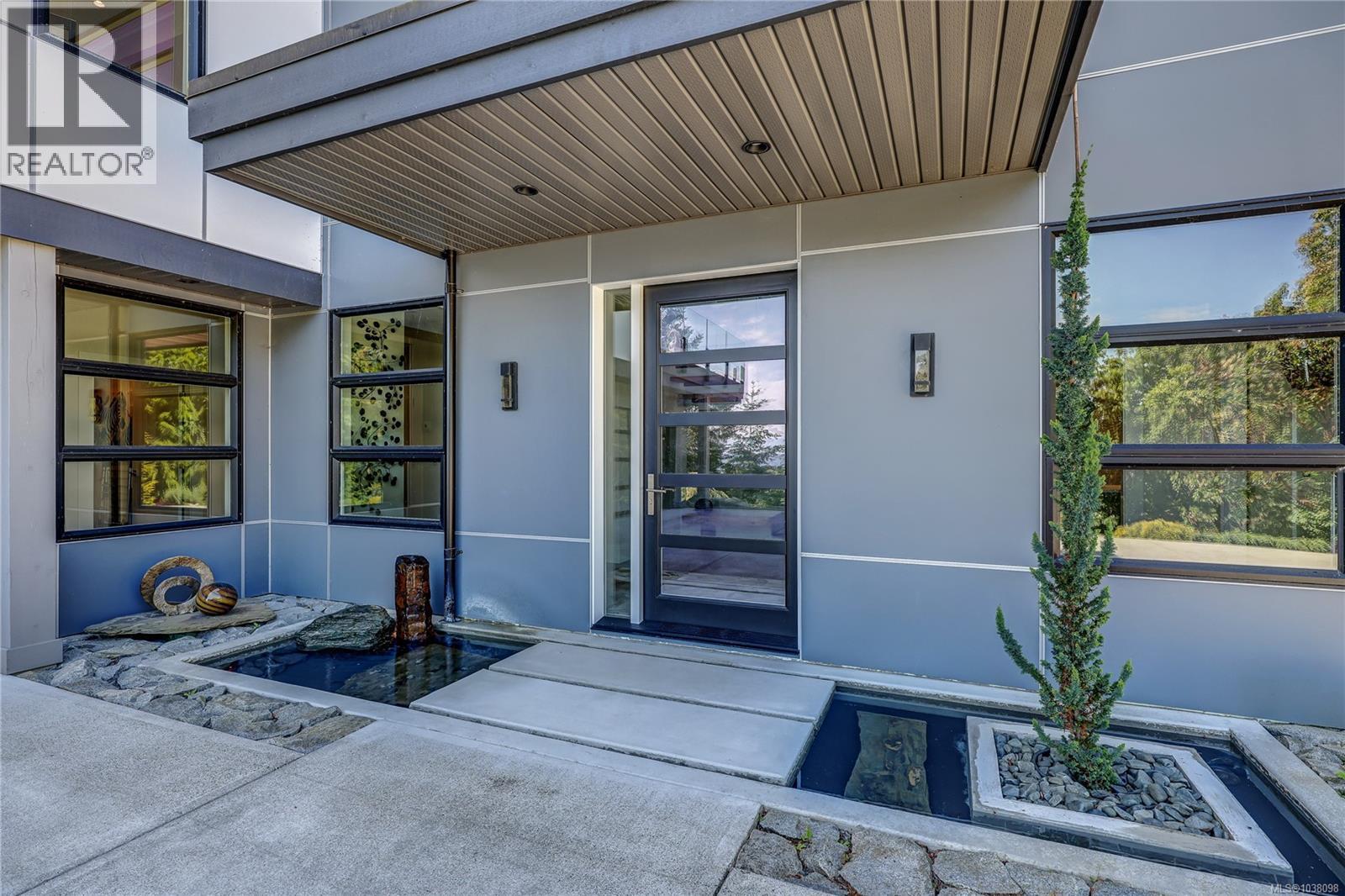 3450 Dolphin Dr - 5