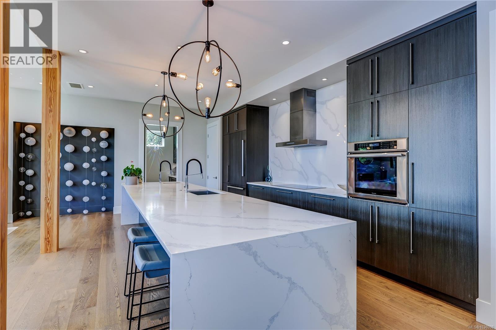 3450 Dolphin Dr - 9