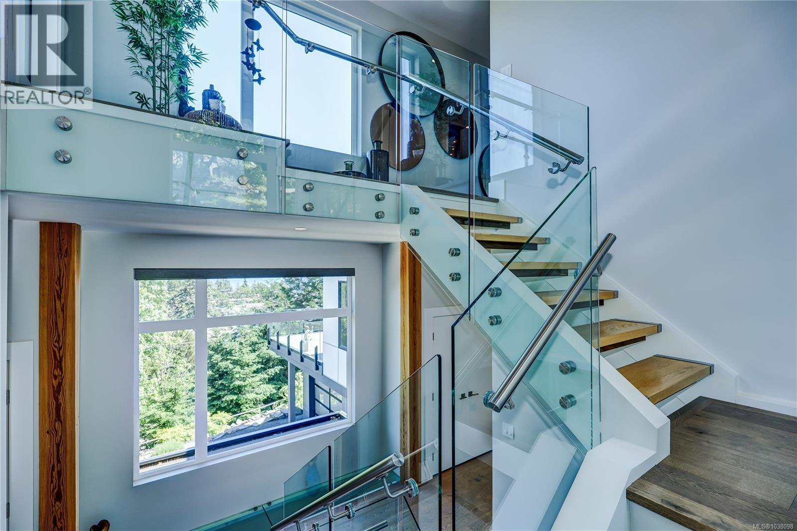 3450 Dolphin Dr - 51