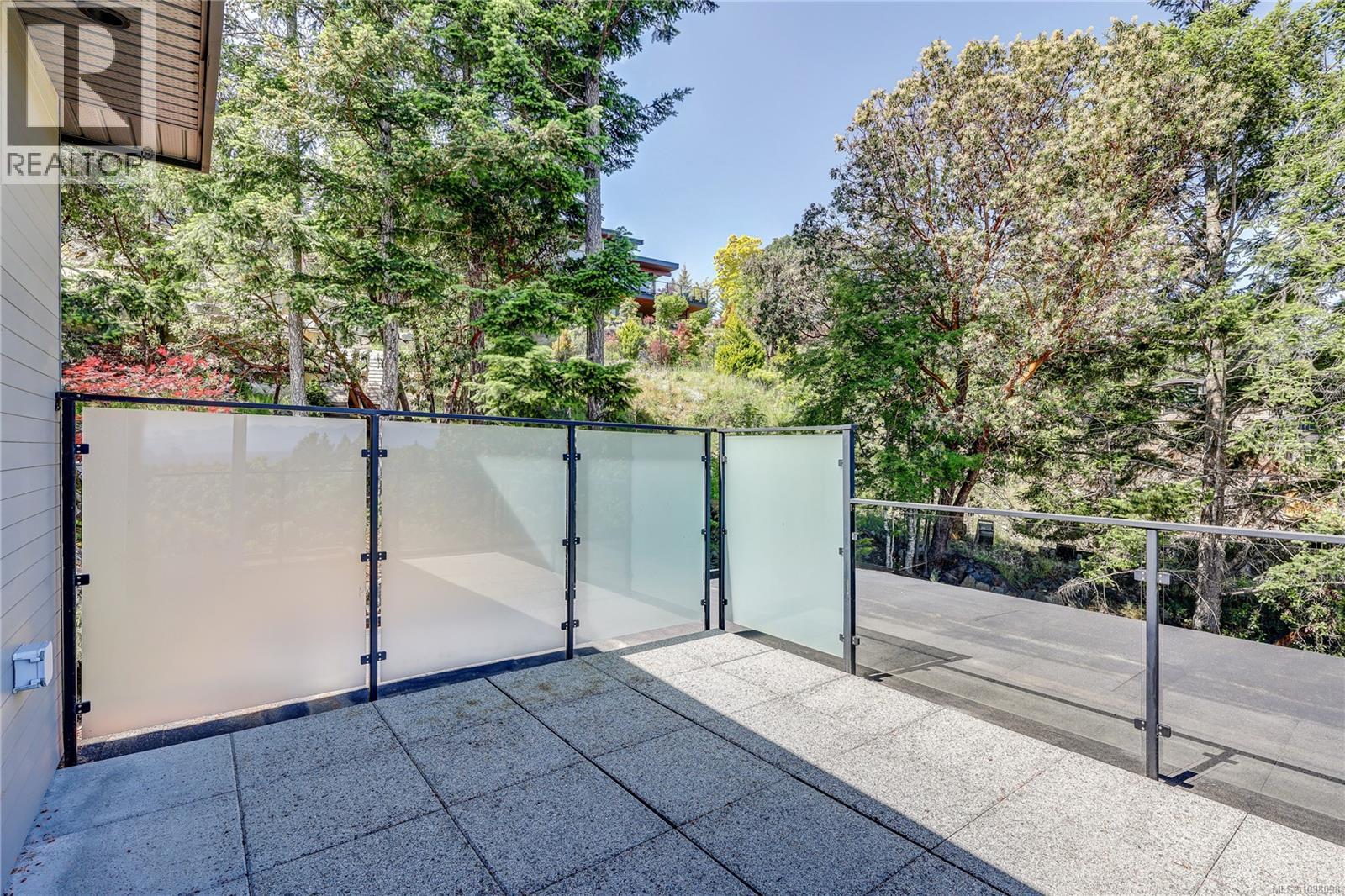 3450 Dolphin Dr - 54