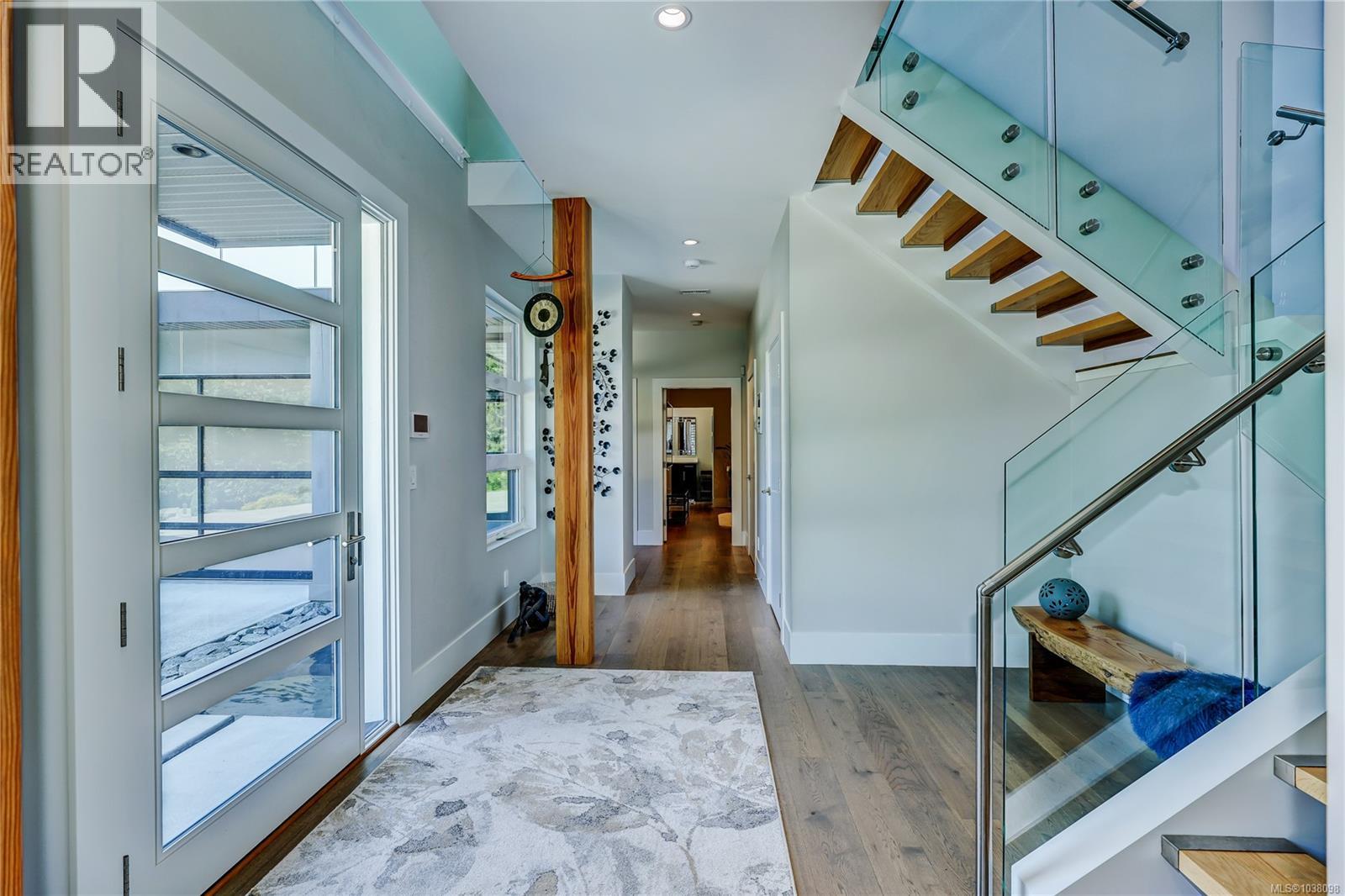 3450 Dolphin Dr - 7
