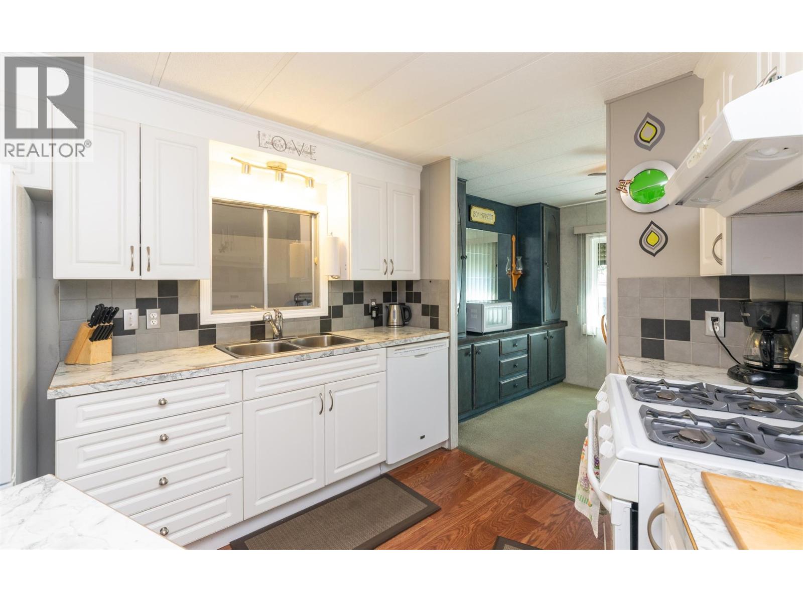103 1361 30th Street Southeast, Salmon Arm