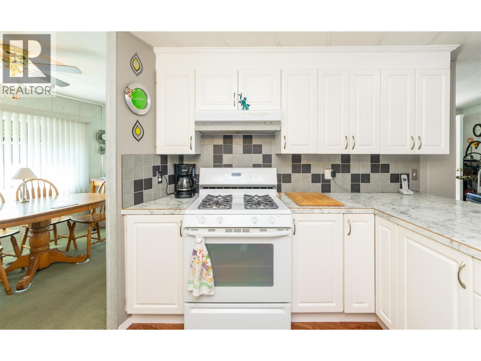 103 1361 30th Street Southeast, Salmon Arm