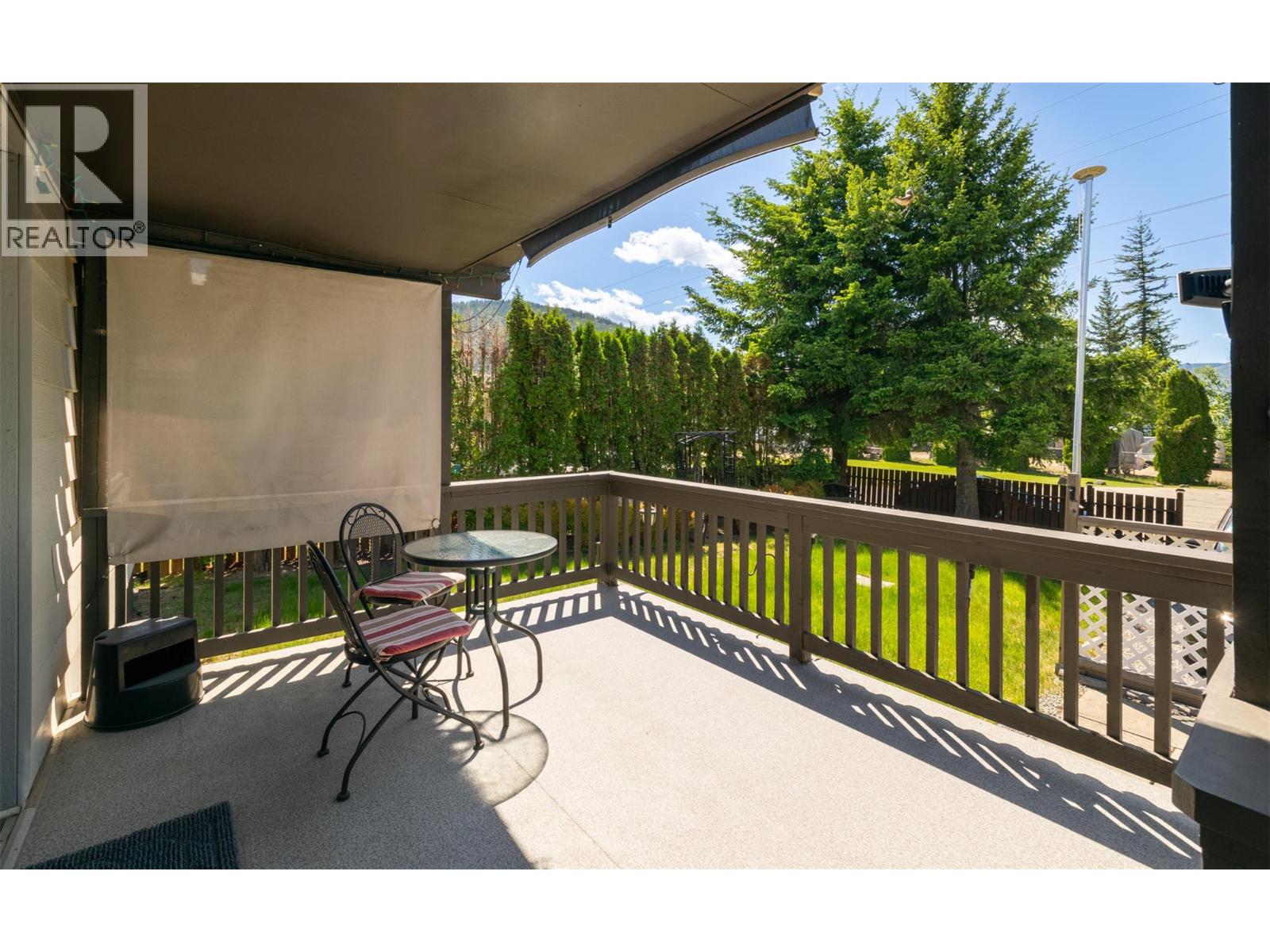 103 1361 30th Street Southeast, Salmon Arm