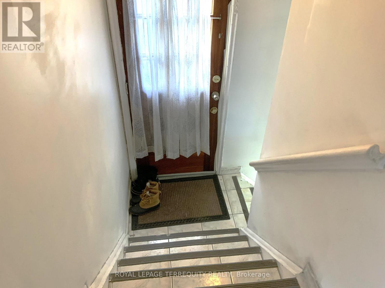 20 MAIDA VALE - 30