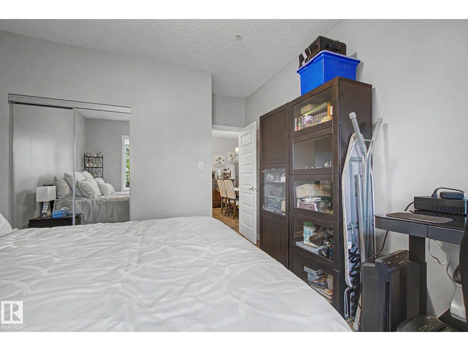 #129 503 ALBANY WY NW - 24