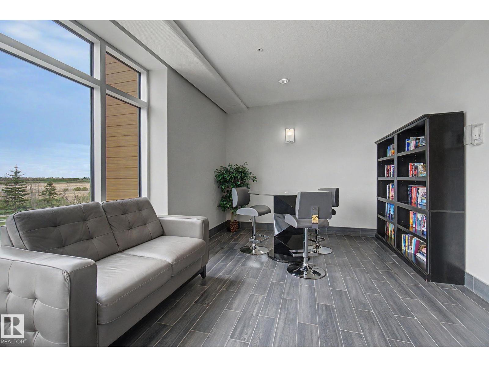 #129 503 ALBANY WY NW - 41