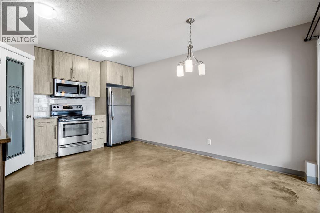 #D 204 6 Avenue - 11