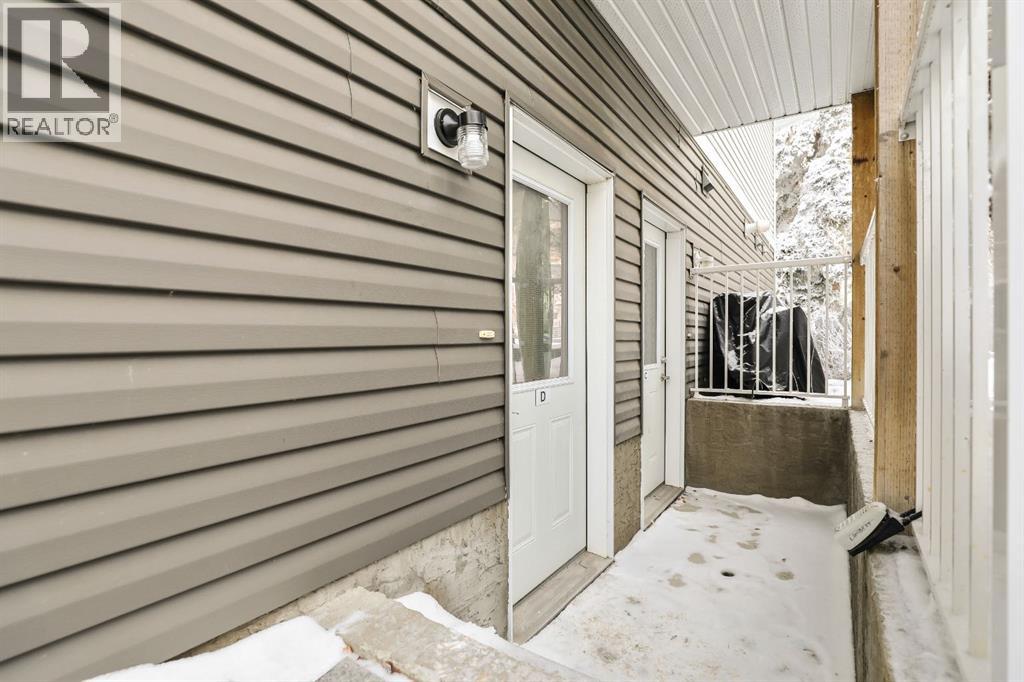 #D 204 6 Avenue - 25