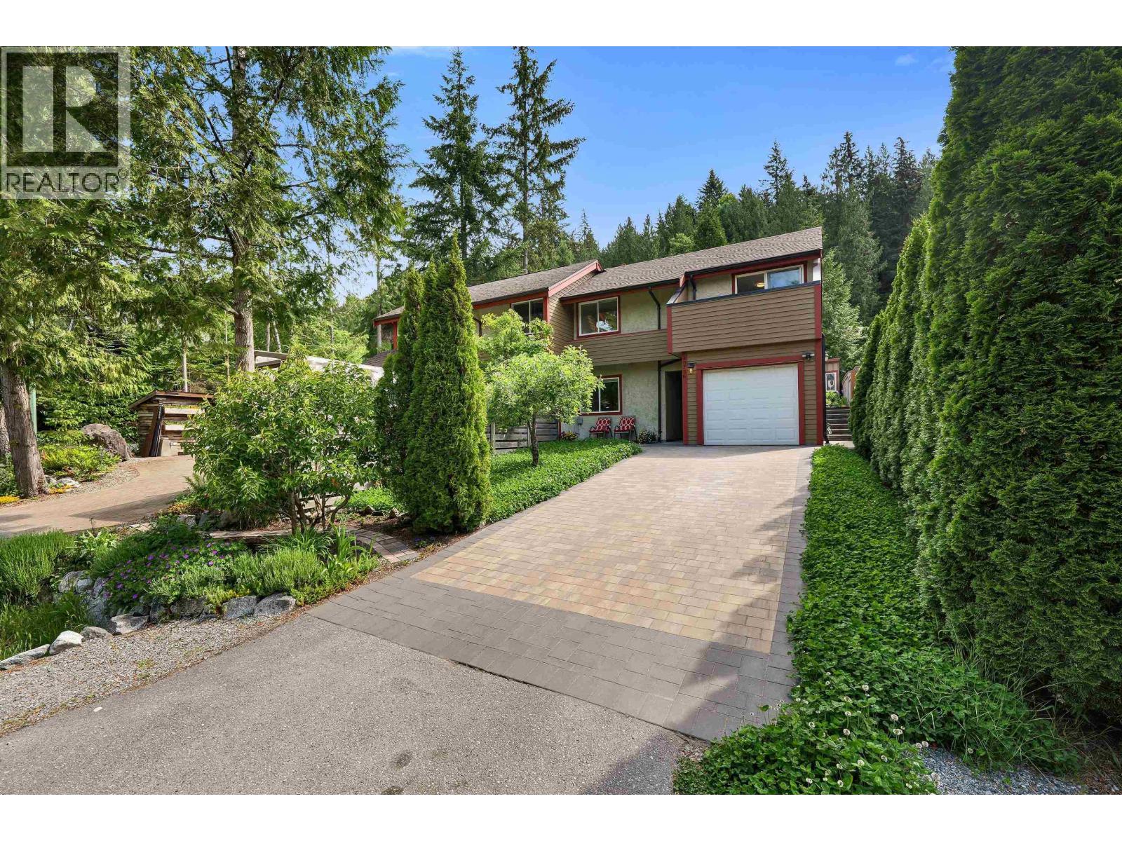 40736 PERTH DRIVE, Squamish