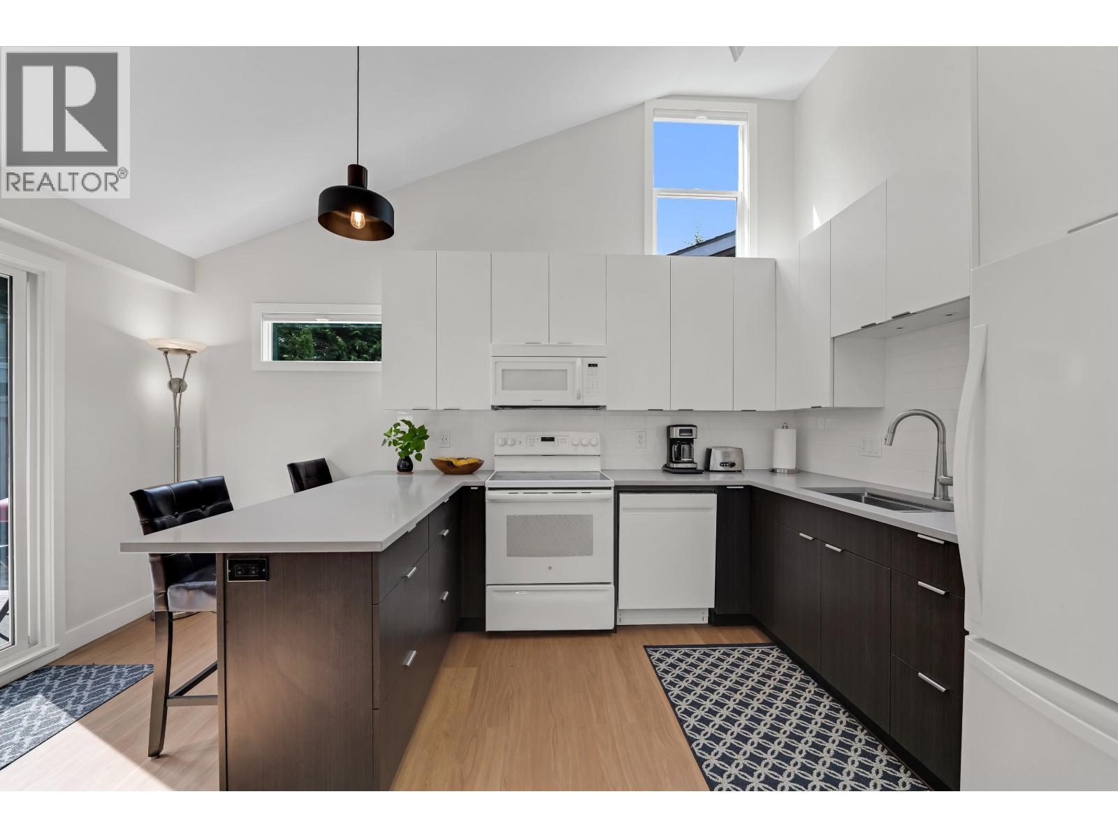 40736 PERTH DRIVE, Squamish