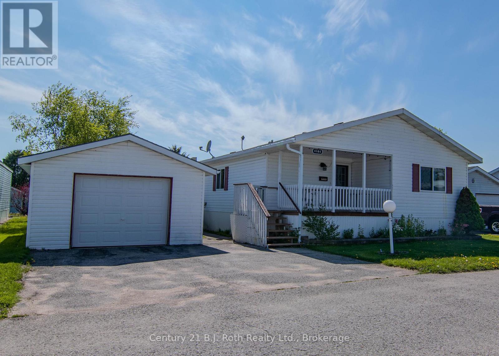 4106 LYNN STREET - Image 2