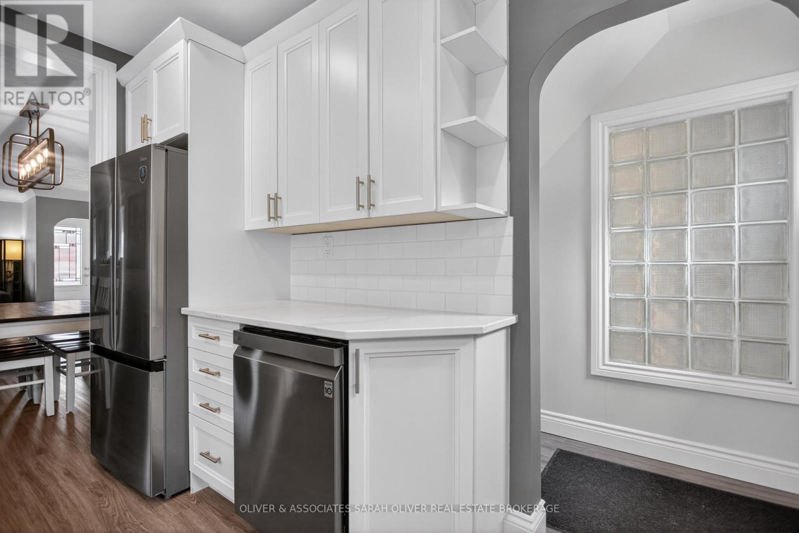 24 THIRD AVENUE - 27