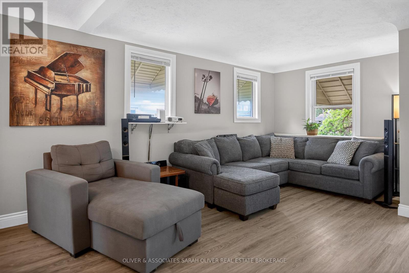 24 THIRD AVENUE - 7