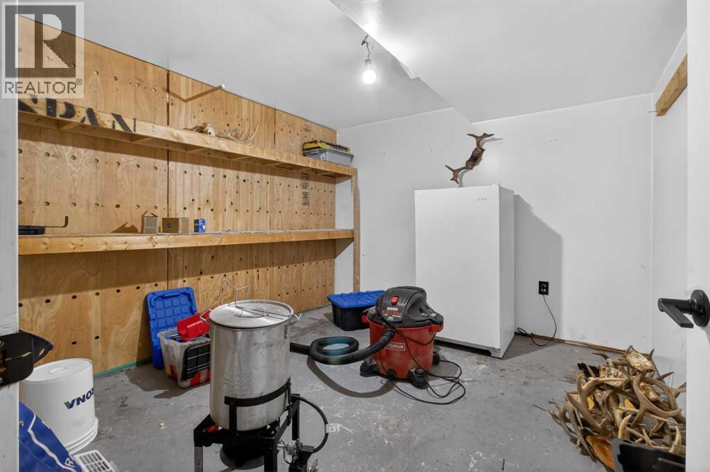 228 Van Horne Crescent NE - 22