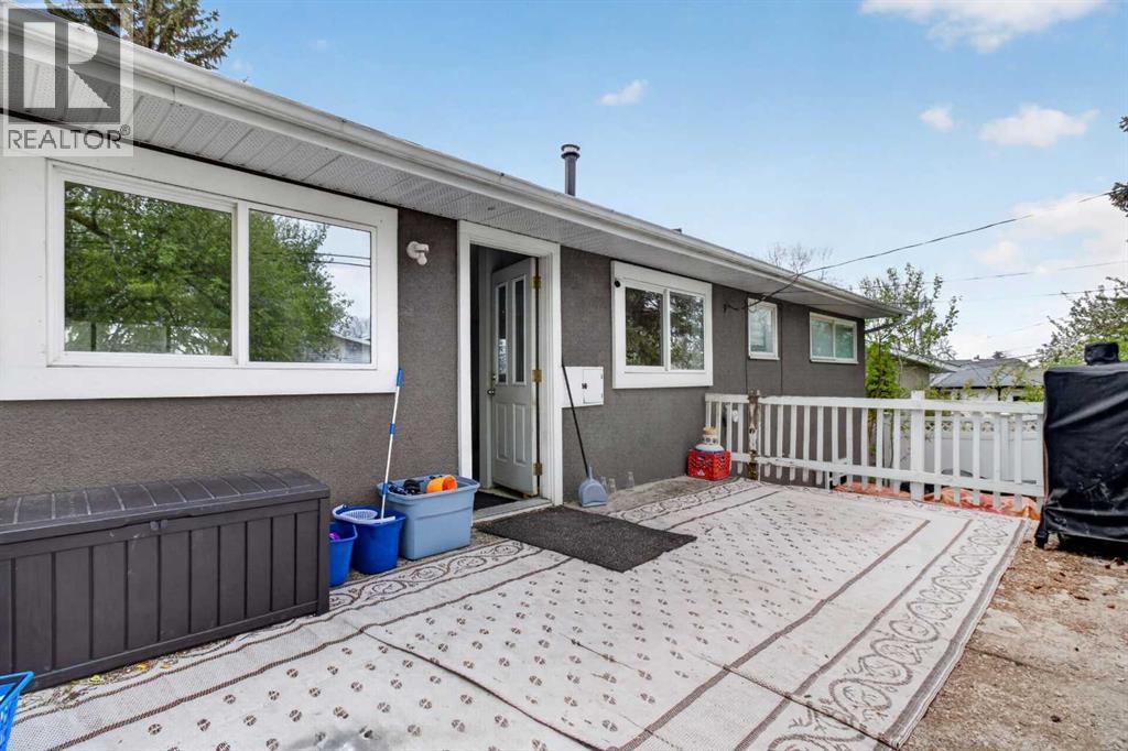 228 Van Horne Crescent NE - 27