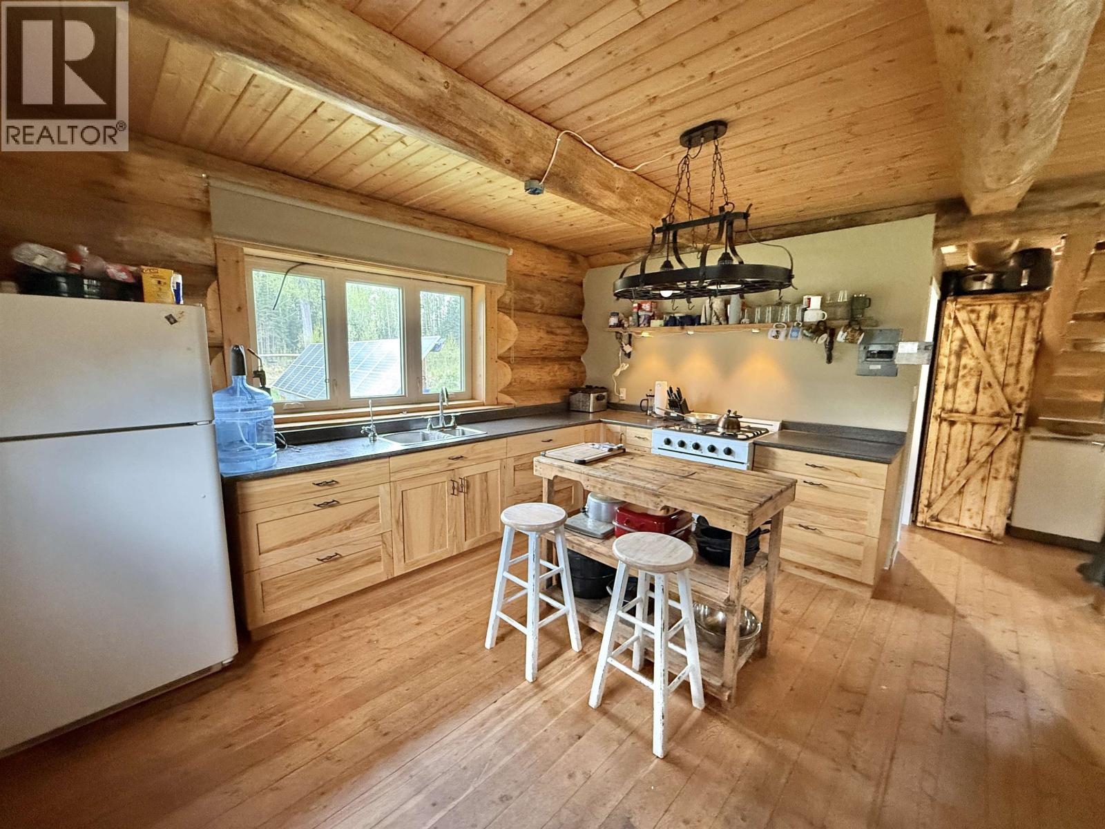 DL12435 BOWRON LAKE ROAD - 12