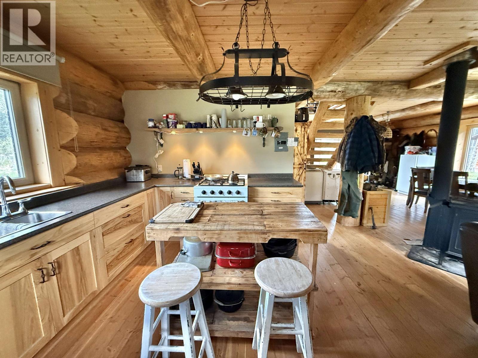 DL12435 BOWRON LAKE ROAD - 16